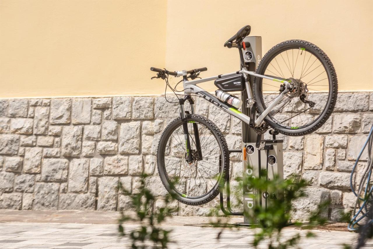 Al Lago Camping & Rooms Riva del Garda Ngoại thất bức ảnh