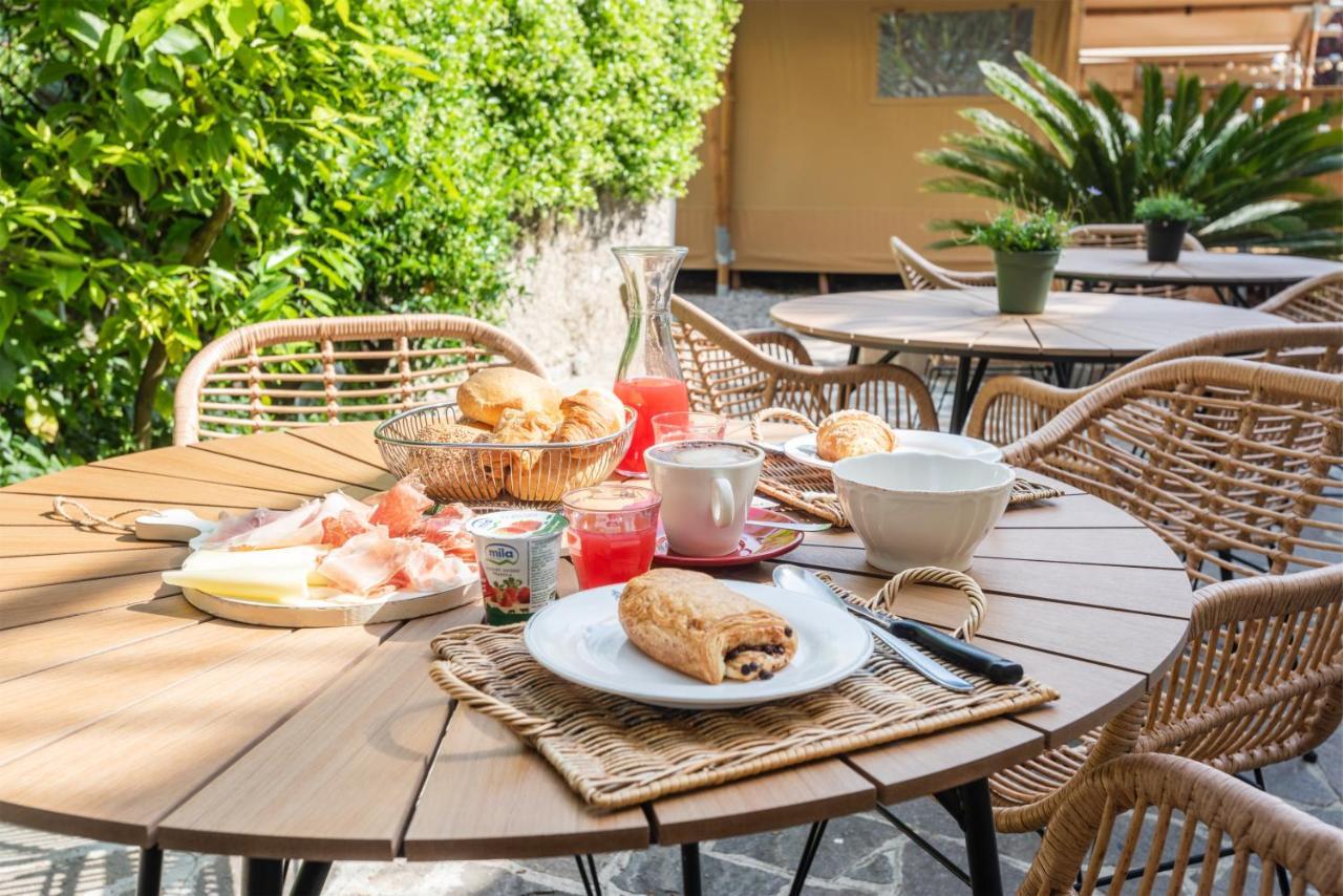 Al Lago Camping & Rooms Riva del Garda Ngoại thất bức ảnh