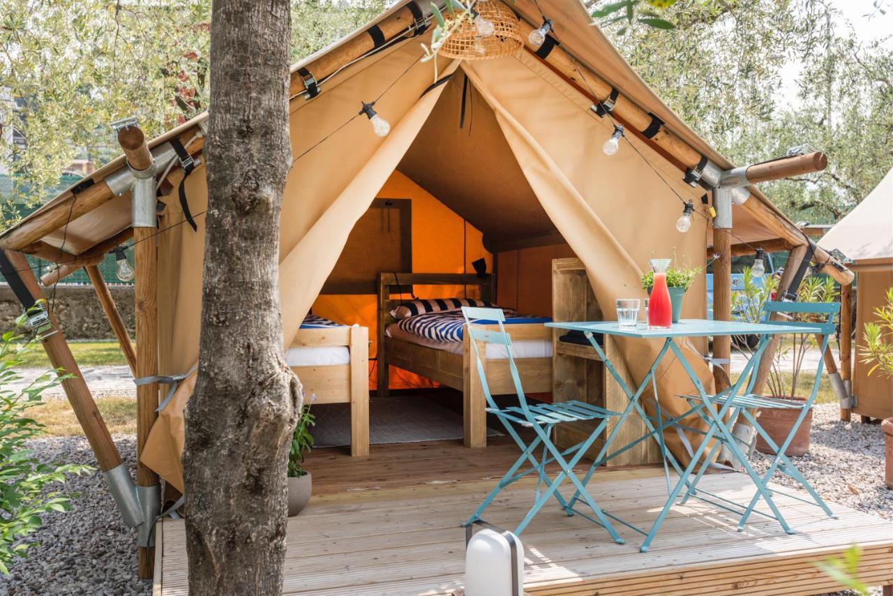 Al Lago Camping & Rooms Riva del Garda Ngoại thất bức ảnh